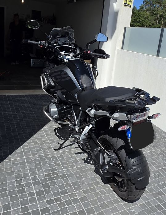 BMW GS R1250 Triple Black