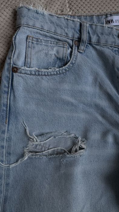 Продам джинсы  ZARA