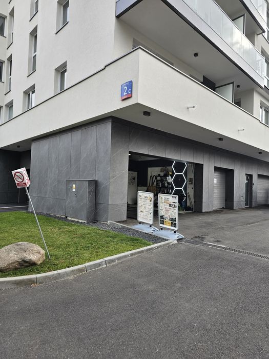 Odstąpię gotowe studio auto detailingu – TROYAN AUTO SPA – Warszawa Ursynów
