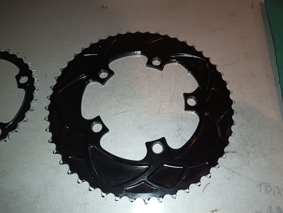 tarcze, blaty, zębatki Absolute Black 50/34