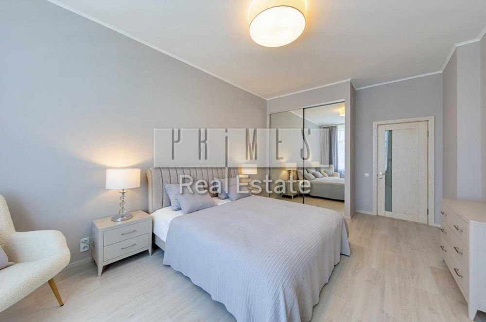 Продаж 2кім квартири на низькому поверсі в ЖК Новопечерські Липки 86м2