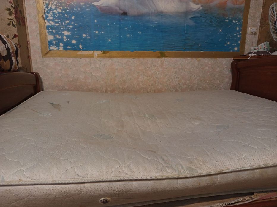 Продам  пружинный матрас