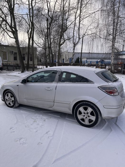 Opel Astra III GTC 1.4 COSMO 2008