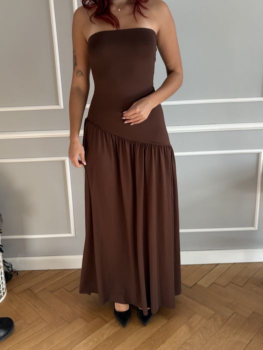 Brązowa sukienka maxi 38 m