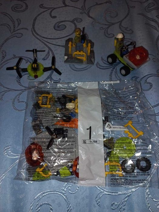 Lego Citi оригінал, заводська упаковка. База дослідники вулканів.