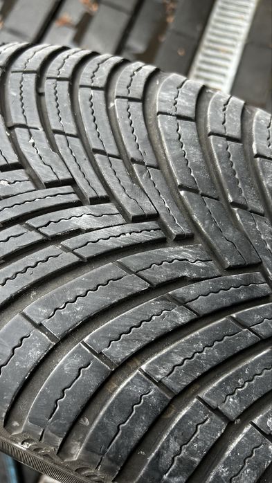 Koła Mercedes 17” + opony Pirelli wielosezon 225/55R17