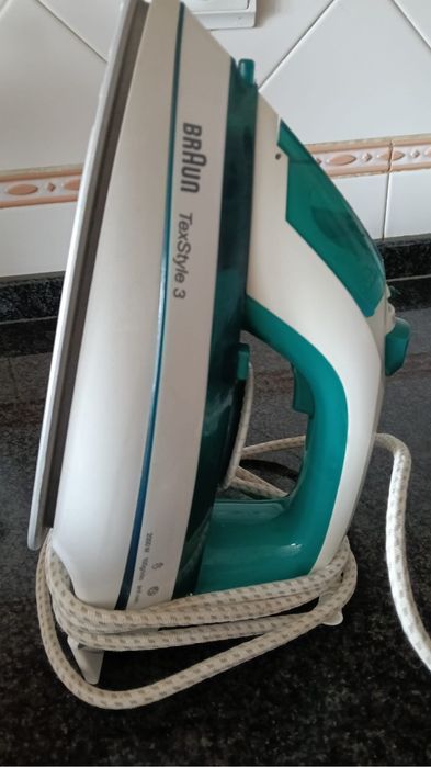 Ferro  a vapor BRAUN textyle 3 ceramic