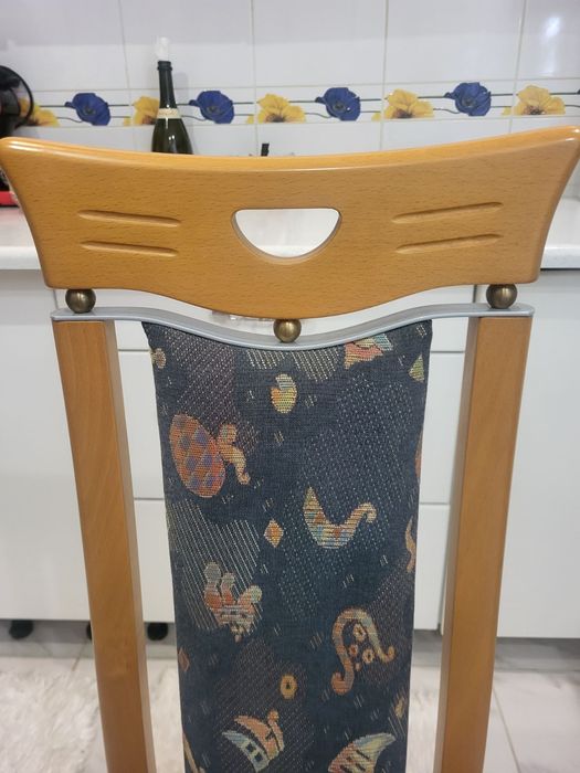 Продам дубові стільці