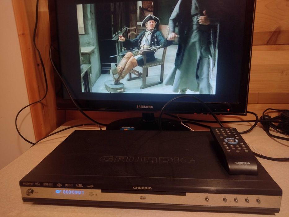 Odtwarzacz DVD GRUNDIG GDP3760