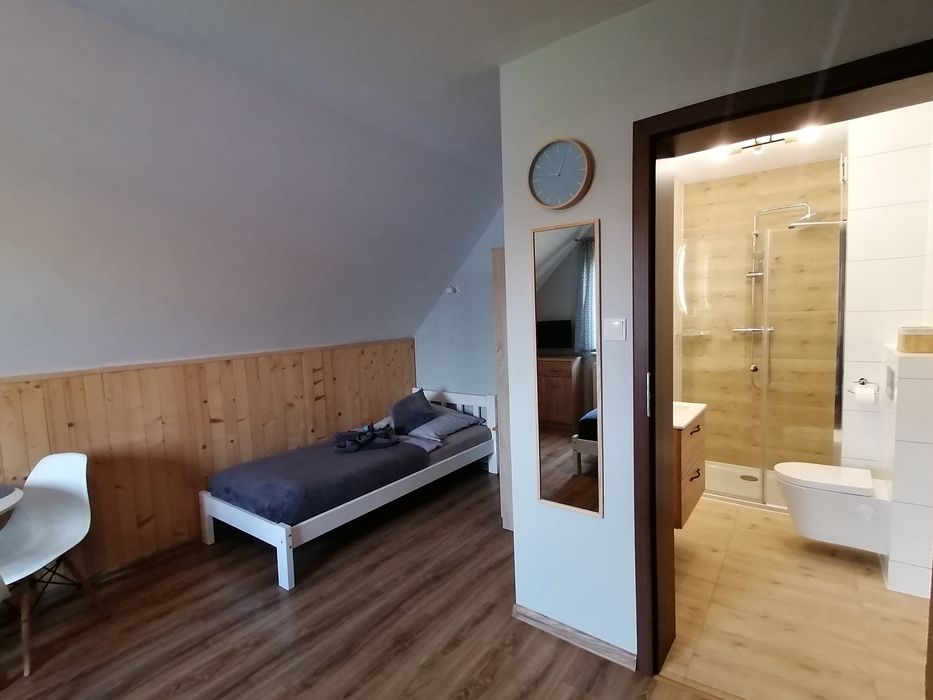 Noclegi w okolicach Czarnej Góry , Pokoje Przy Polanie