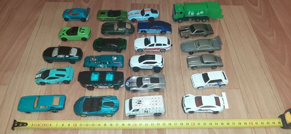 Іграшки, машинки, модельки, Hot wheels