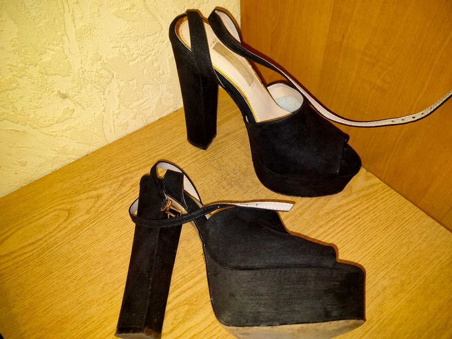 Босоніжки 36 розмір,замш натуральний,бренд Primadonna, Braska-надсилаю