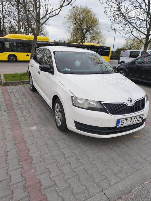 Skoda RAPID Na sprzedaż Skoda Rapid drugi właściciel z salonu Skody