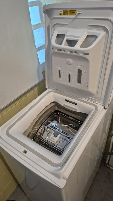 Máquina Lavar Roupa WHIRLPOOL 7 kg - carga superior (Usado, como novo)