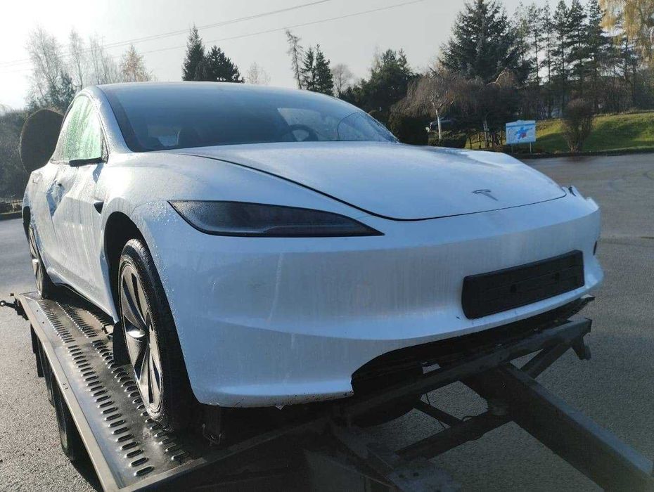 Розборка Tesla Model 3/Y Рівне