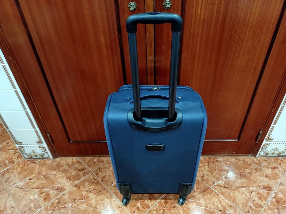 Mala malas de porão até 23 kg viagem casa quarto apartamento vivenda.