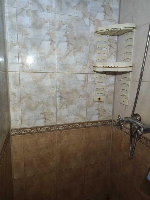 здам 1 кімн кв Ліски,1\9 цегла,ремонт,великий балкон,поруч ліс