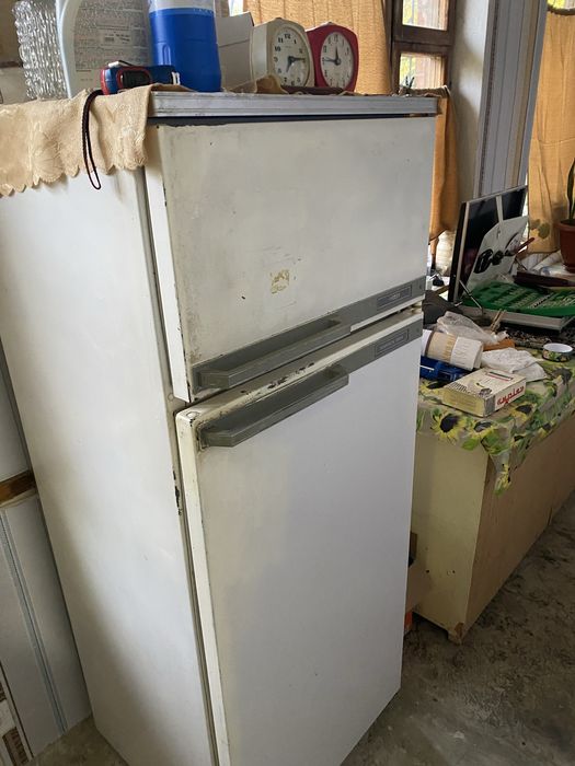 продам холодильник