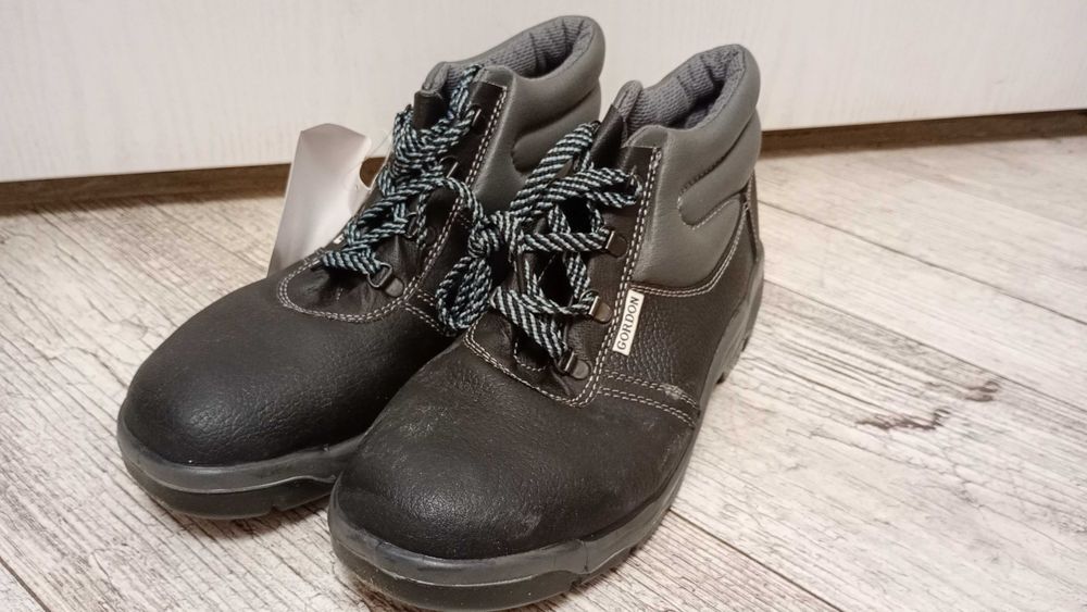 Buty, trzewiki robocze