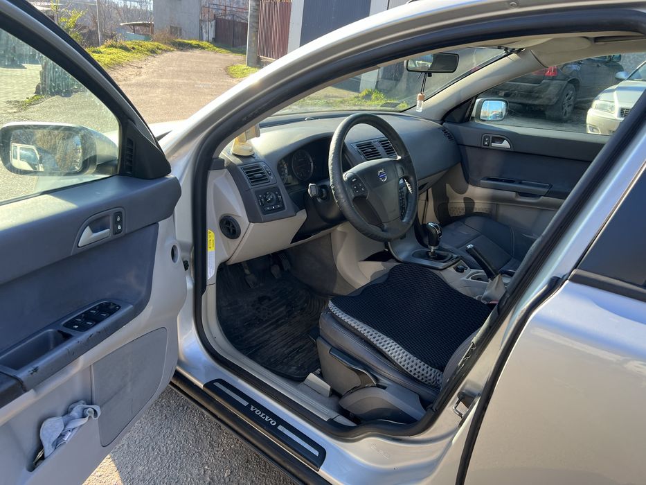 Вольво v50 2.0td