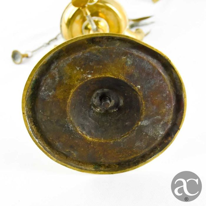 Candeia / Lamparina de azeite em metal amarelo, fabrico português, finais do séc. XIX