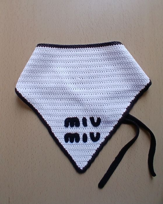 Косинка на голову " miu miu"