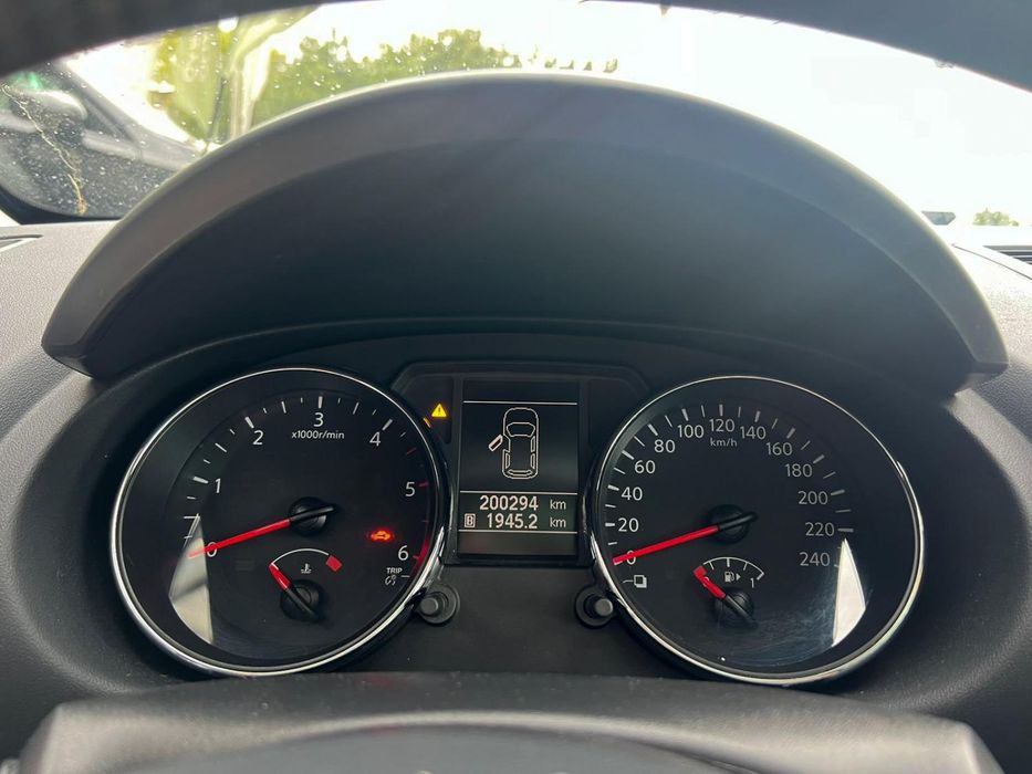 Nissan Qashqai — fotografia 8