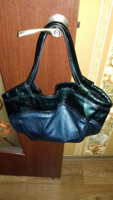 Кожаная сумка супер стильная