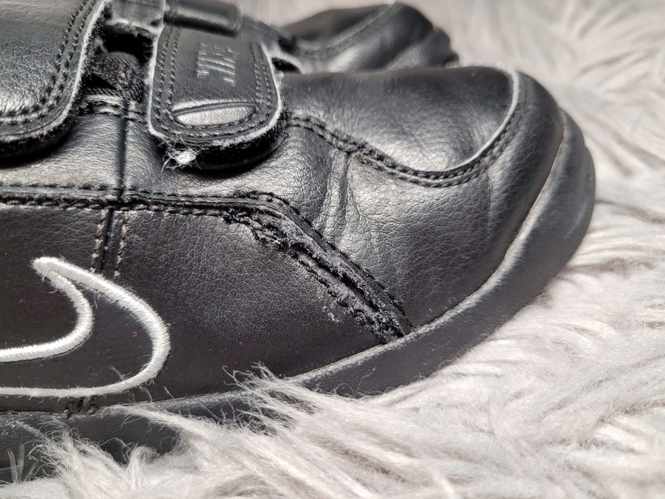 Buty chłopięce Nike r.33
