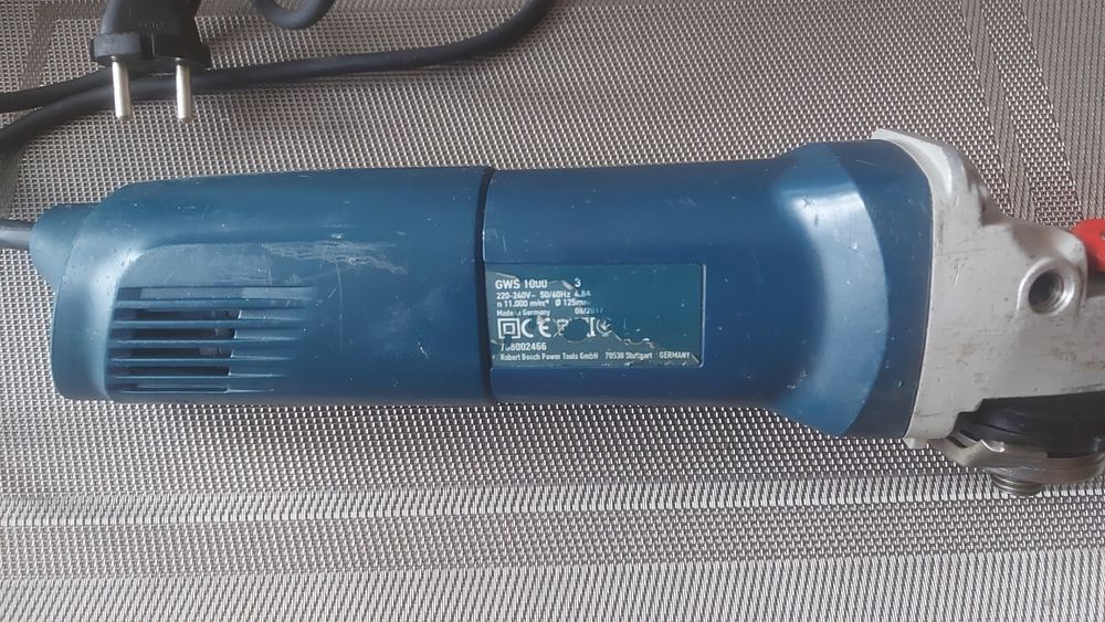 Bosch GWS 1000 .