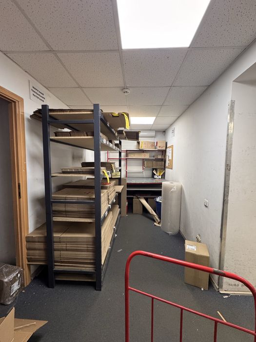 Продаж фасадного приміщення з діючими орендарями, пр-т Слобожанський