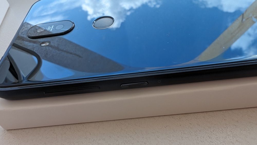 Смартфон Asus ZenFone 5 Lite