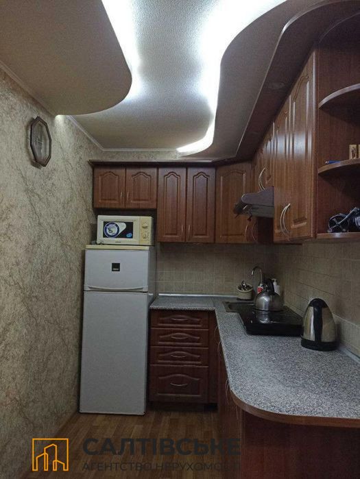 3000-ОВ Продам 2к гостинку 45м2 на Салтовке Академика Павлова 616 м/р