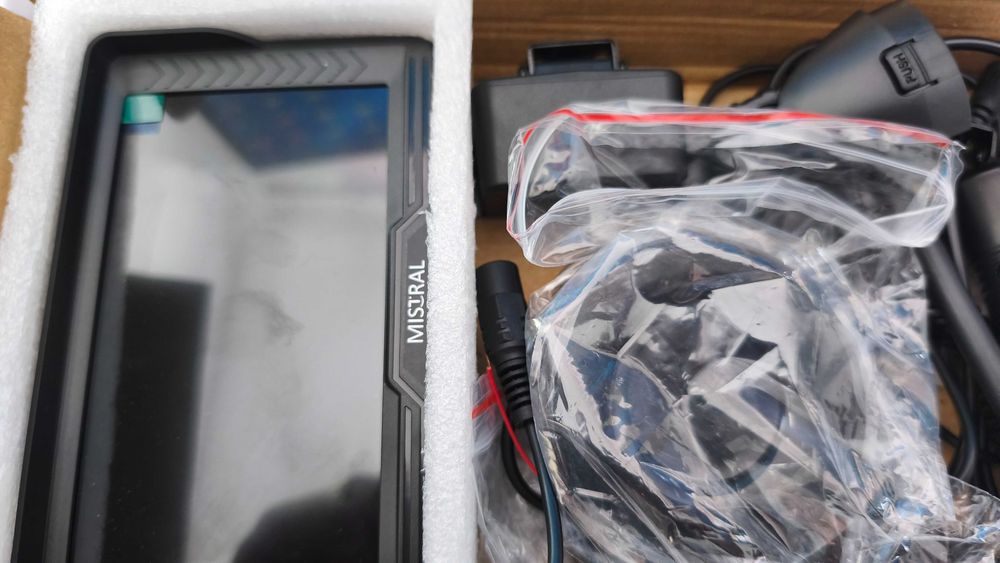 Zestaw cofania Bezprzewodowy 5" kamera Full HD Mistral AW5