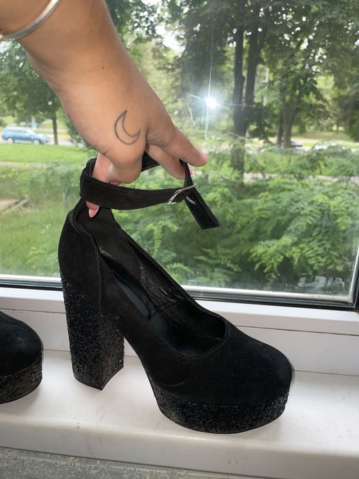 Босоніжки жіночі блискучі