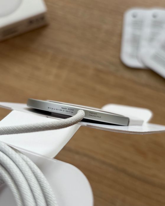 Оригінал MagSafe Charger 25W | 15W для iPhone