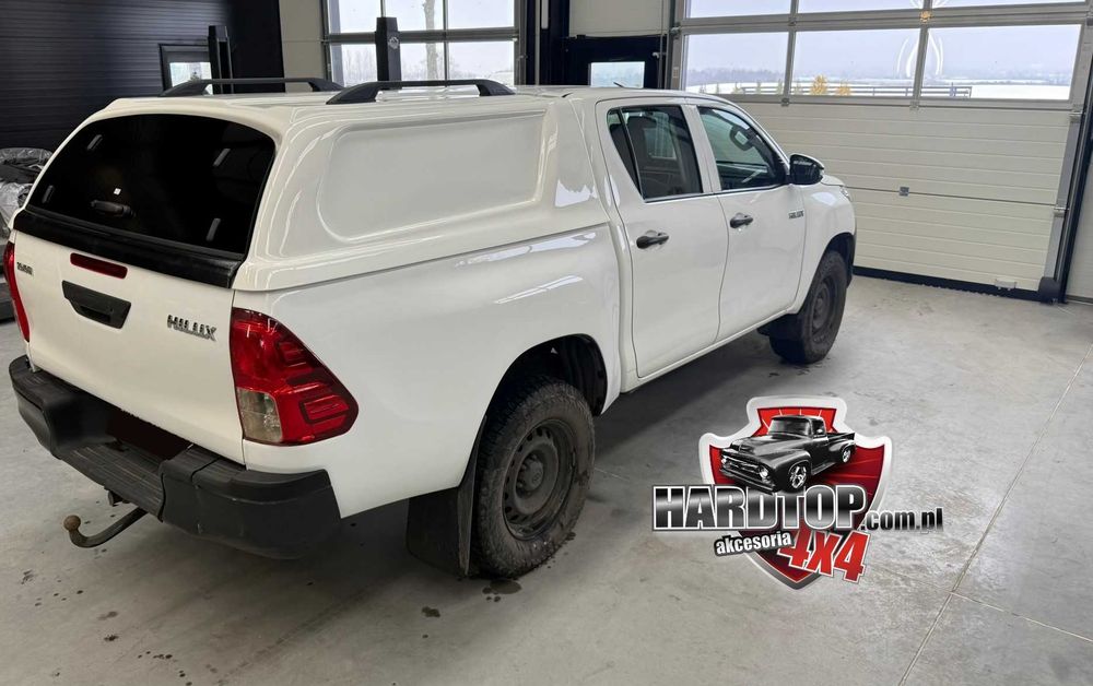 Zabudowa Paki TOYOTA HILUX 2015+ Bez szyb PEŁNE boki Hardtop Premium
