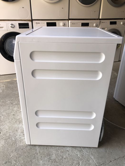 Сушильна машина Miele TCE 530 WP