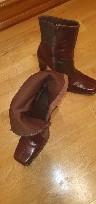 Botas em pele de alta qualidade