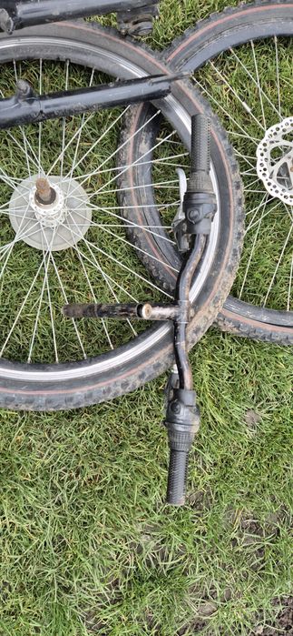 Велозапсастини.Колесо на велосипед