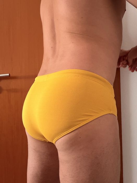 Sunga de banho amarela