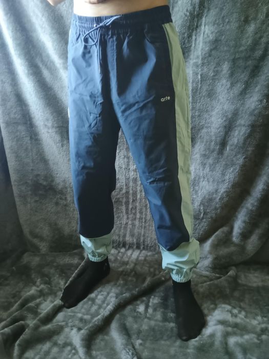 Męskie spodnie dresowe Arte