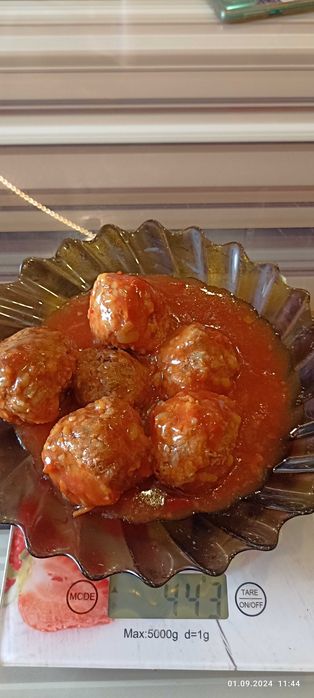 Каши з м'ясом, перші та другі страви, тушенка в реторт пакетах