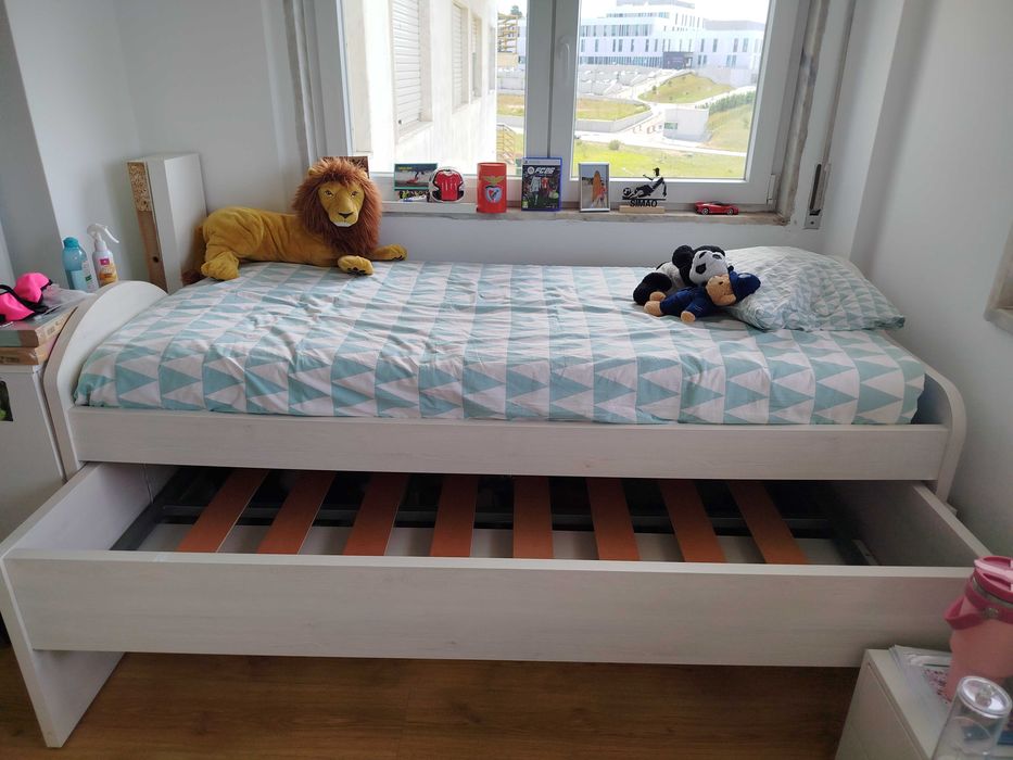Cama gaveta de solteiro