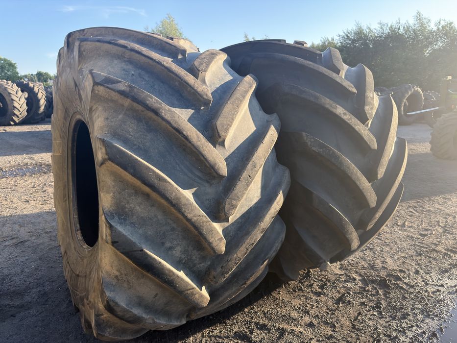 Opony 1000/55R32 Michelin