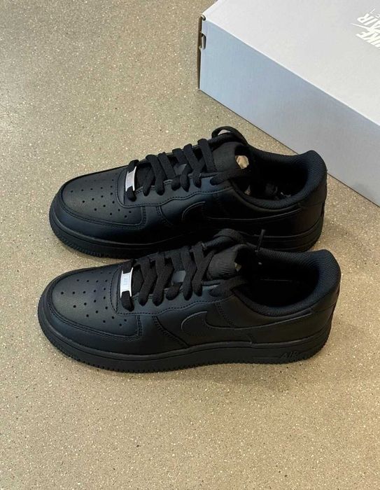 Nike_Air_Force_1_Low_'07_Black R.45
