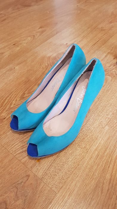 Туфлі 39 та 37 розмір