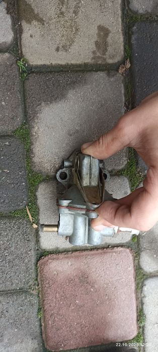 Бензонасос.    .