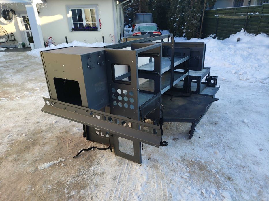 Zabudowa Warsztatowa Serwisowa Do Busa Średniej Wielkośći