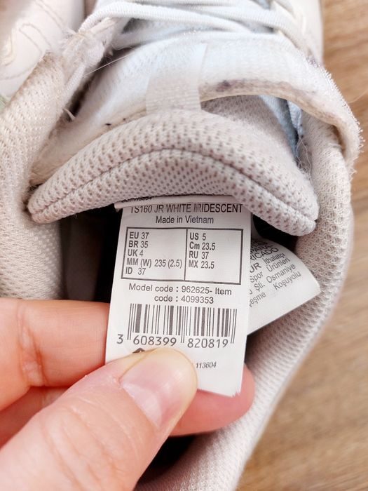 Білі кросівки на липучках Decathlon 37 р